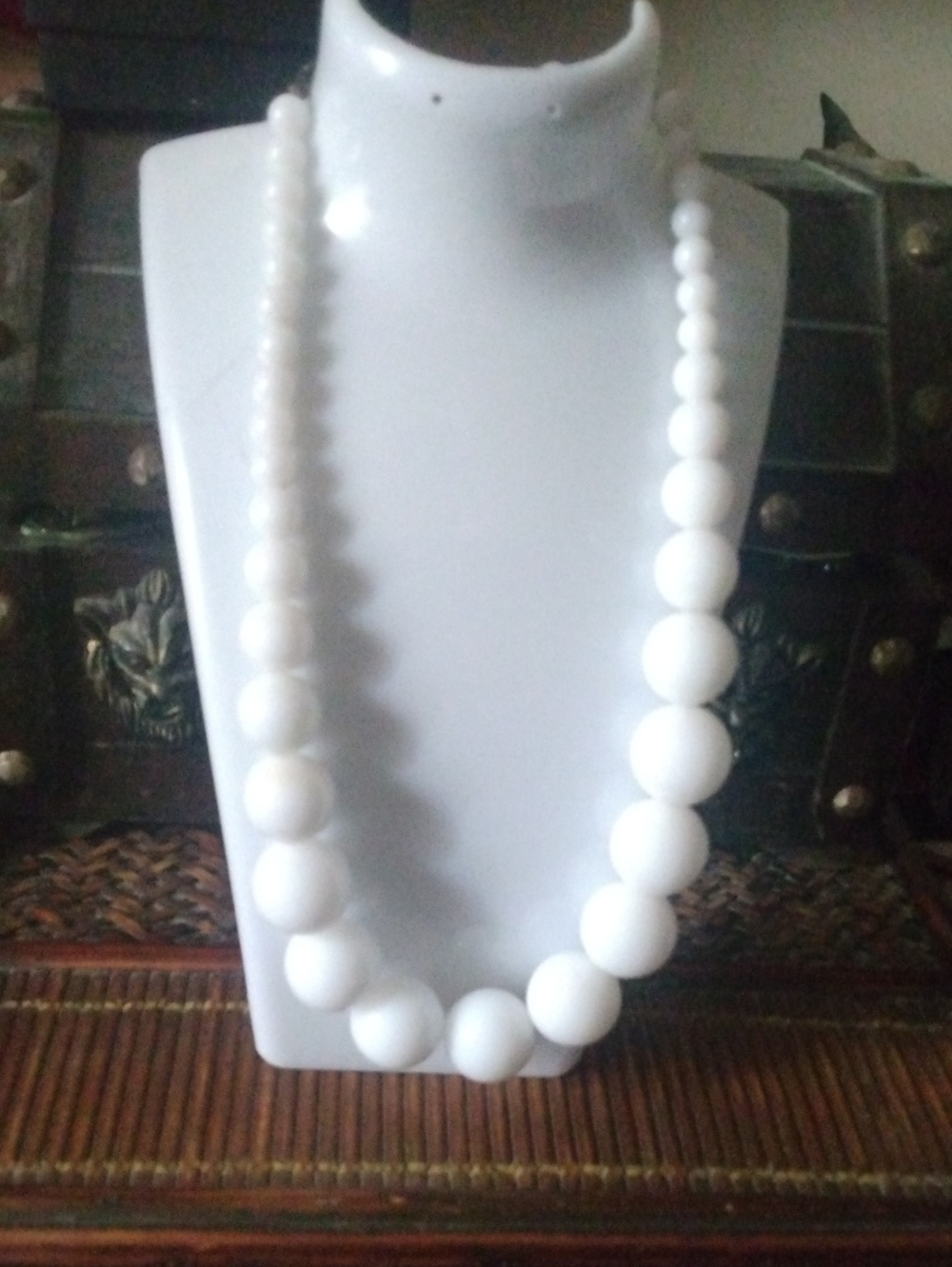 White Beaded Necklace Like New Vintage